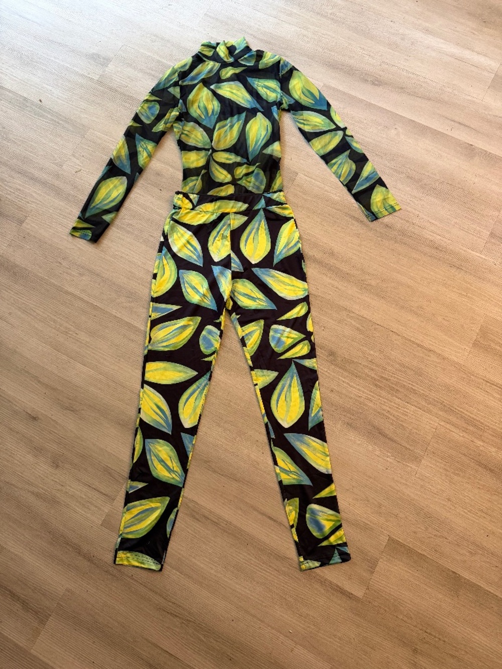 Tropical sheer longsleeve set
